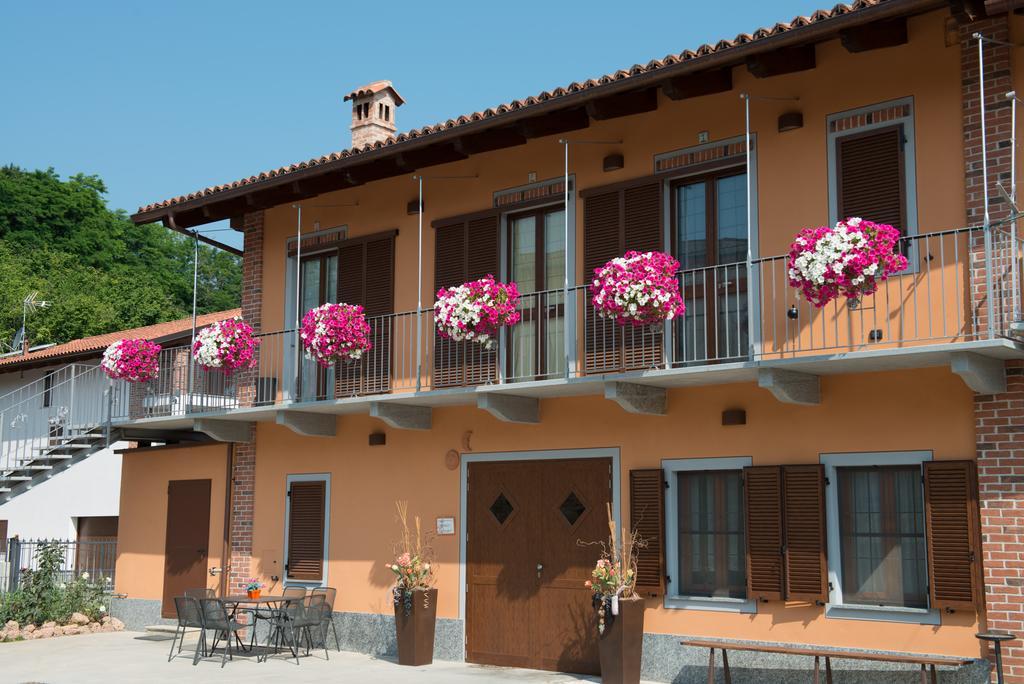 Costa Catterina B&B Castagnito Zewnętrze zdjęcie